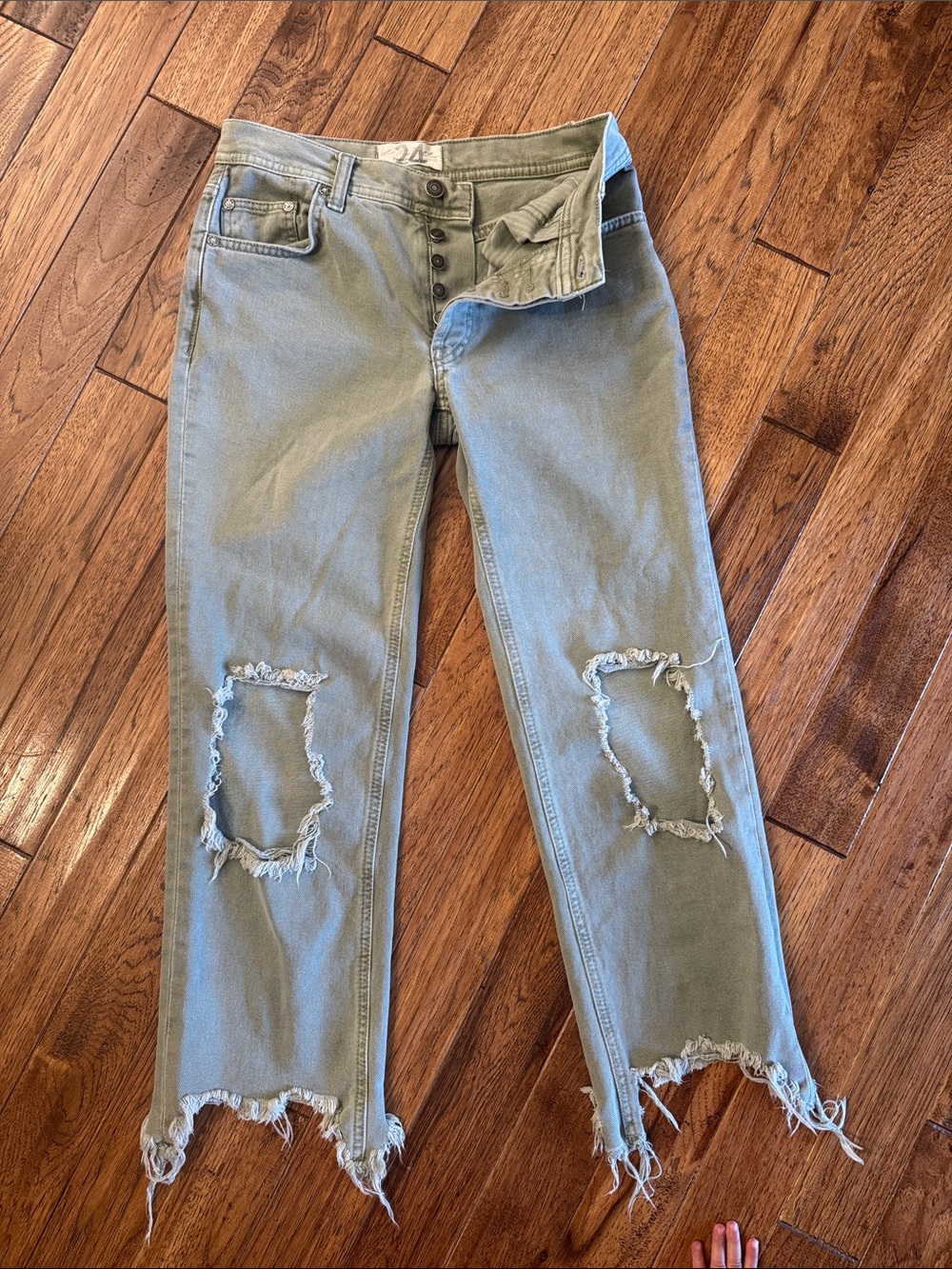 We The Free- Women’s Distressed Light Green Jeans
